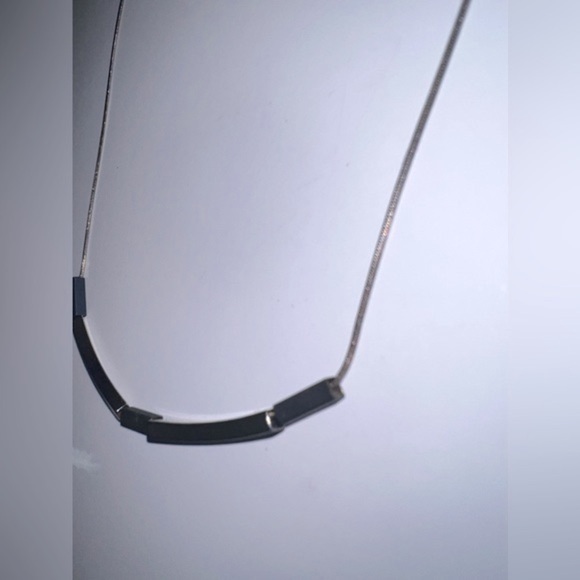 Silver adjustable 20-22 1/2” necklace with black & gold movable floating bars - Picture 5 of 5